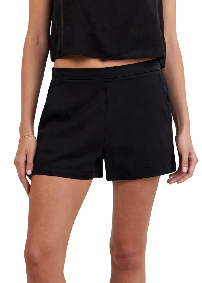 Catalina Clean Front Short