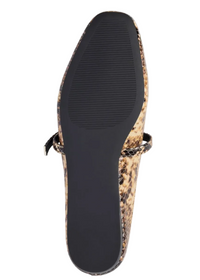 Lily Flat