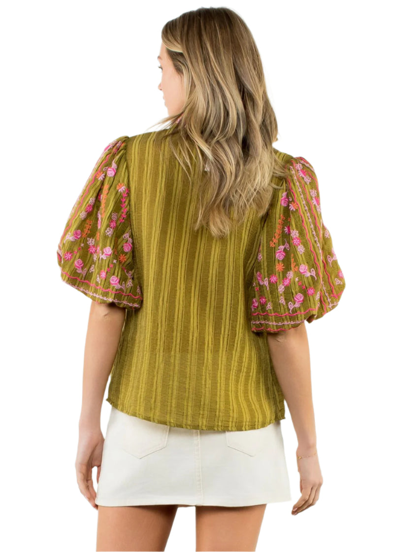 Daisy Puff Sleeve Textured Top