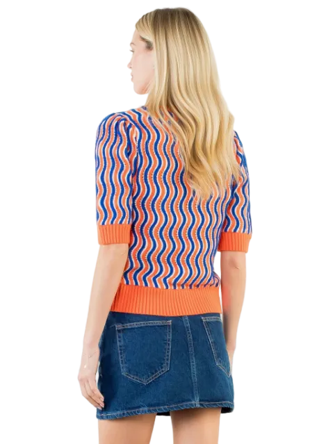 Short Sleeve Wavy Striped Top