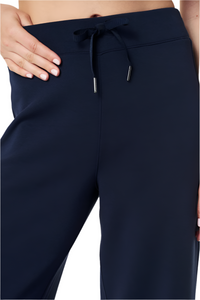 AirEssentials Wide Leg Pant