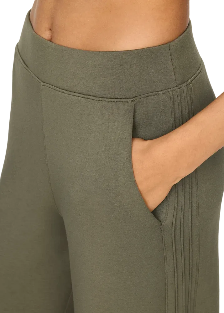 Pintuck Wide Leg Pant