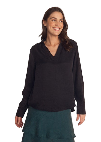 Clean Front Pullover