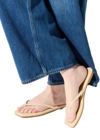 Mercer Flip Flop