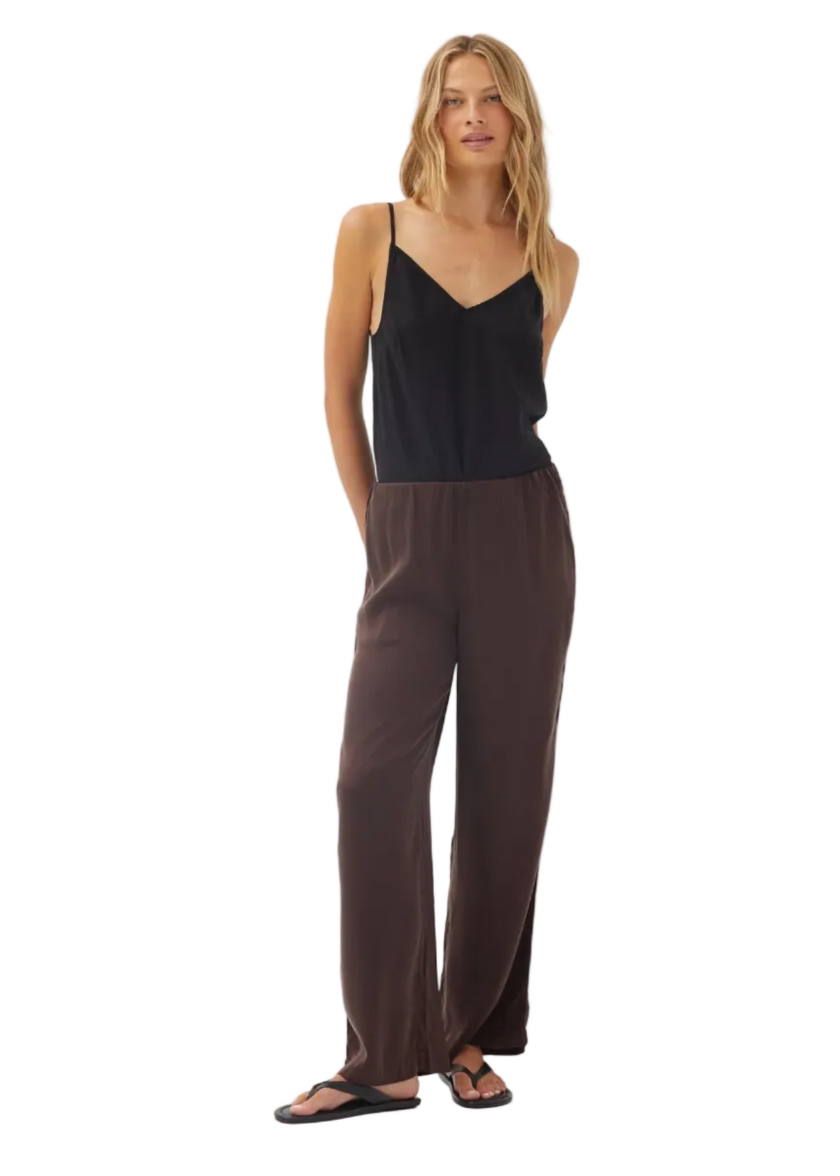 Sleek Wide Leg Pant