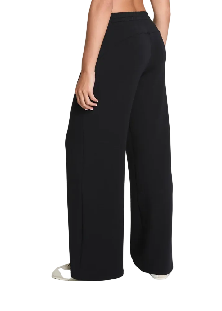 Airessentials Wide Leg Petite Pant