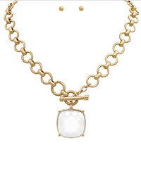 Big Stone Pendant Necklace
