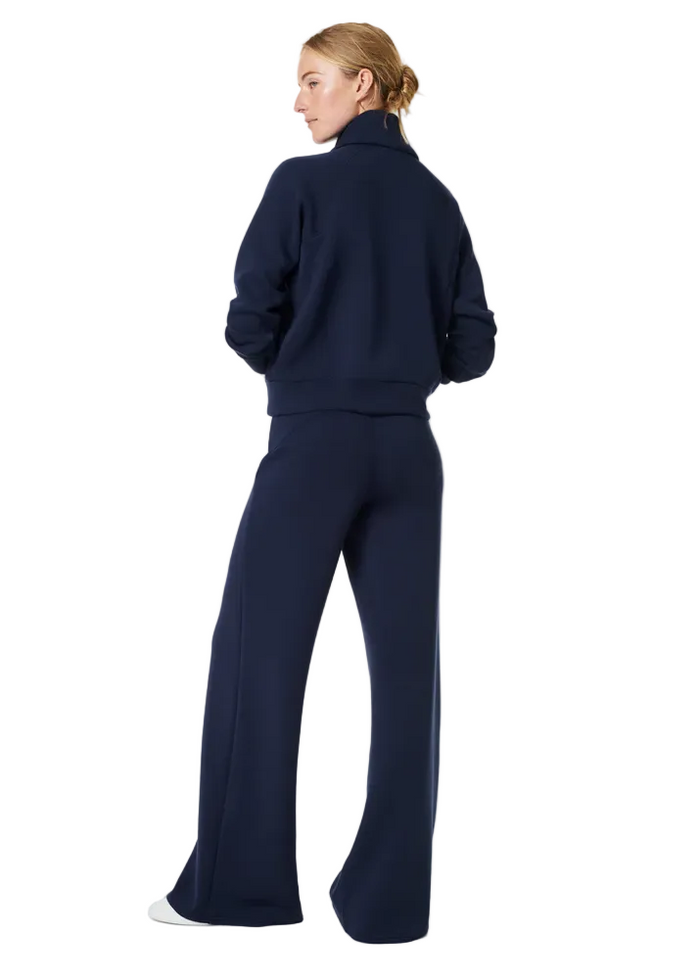 Airessentials Wide Leg Petite Pant