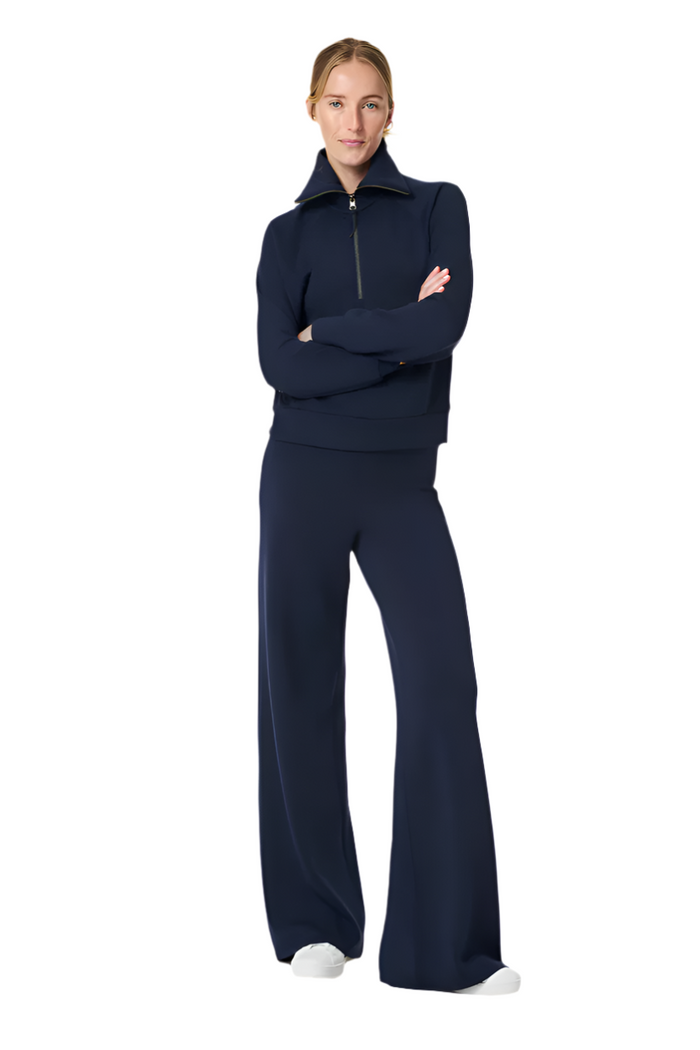 AirEssentials Wide Leg Pant