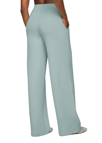 Pintuck Wide Leg Pant