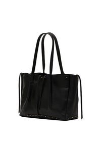 Meryl Carryall