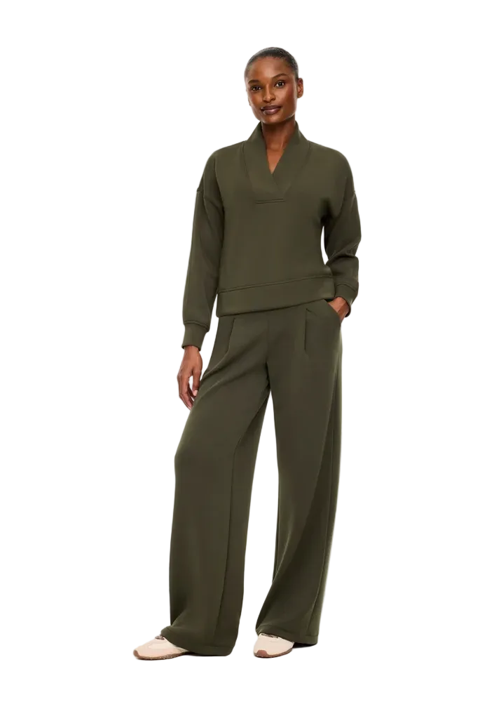 Airessentials V-Neck Long Sleeve Top