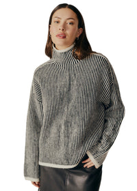 Genarium Turtleneck Sweater