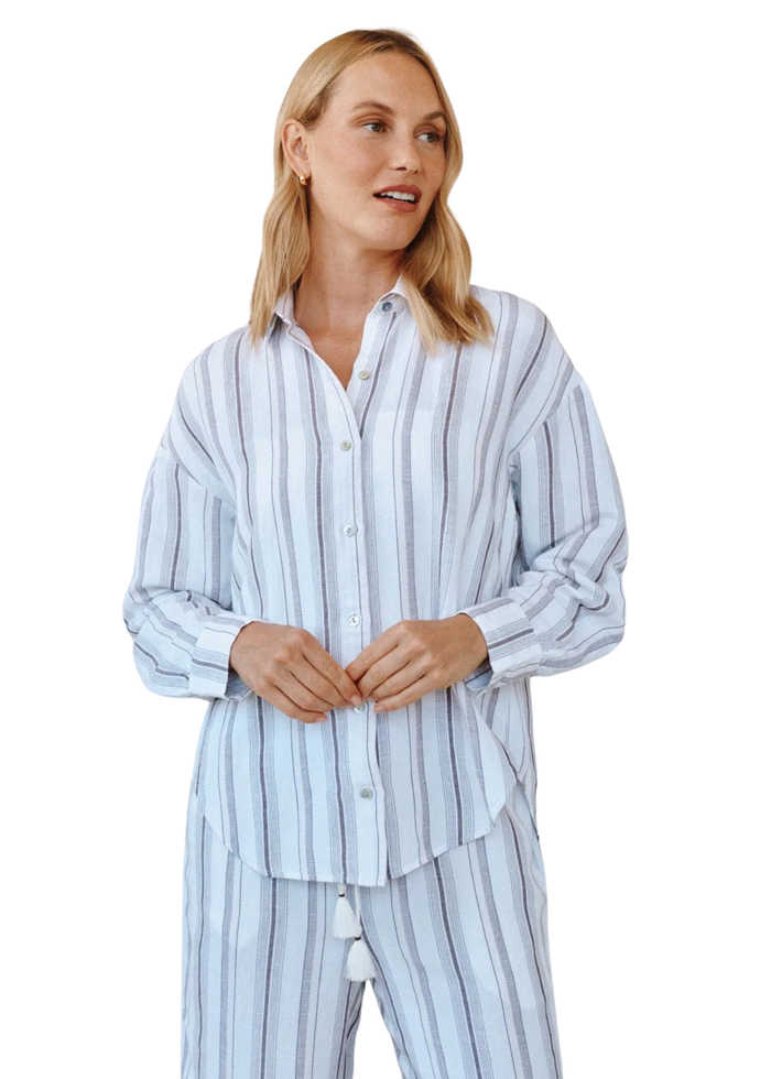 Oversized Clean Shirt