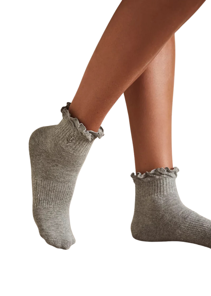 Classic Ruffle Socks