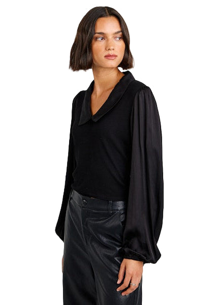 Collared V-Neck Top