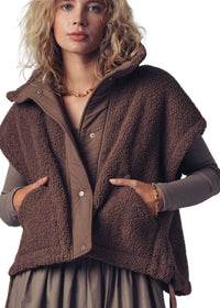 Cozy Sherpa Vest With Quilted Collar